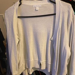 Cropped sweater / light weight